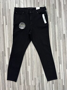 Tahari Black Skinny Jeans, NWT, Size 14W
